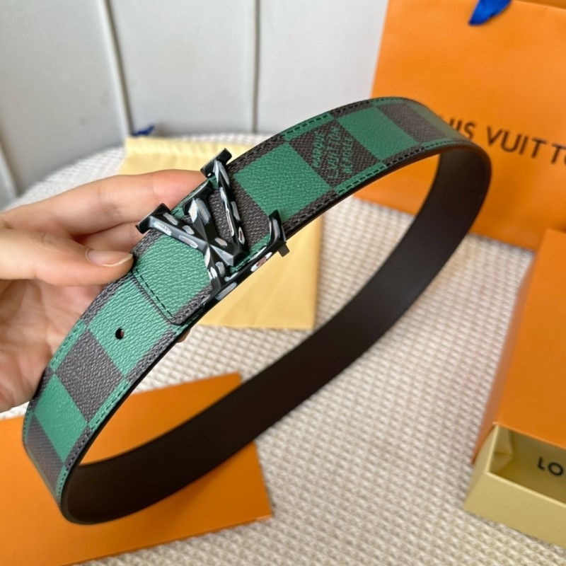 l0vis Vvtt0n belts
